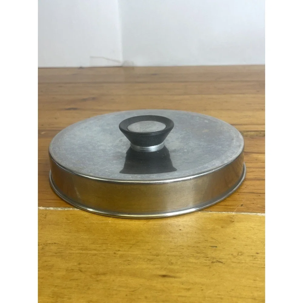 Unbranded Lid 8